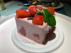 草莓外交官-蜜桃花开·中西融合菜E&W(南长街店)