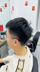 -LILI·HAIR SALON理理造型