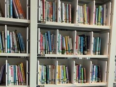 -广州市白云区图书馆