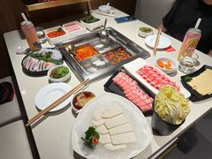 -海底捞火锅鲜切牛肉主题店(长寿路店)