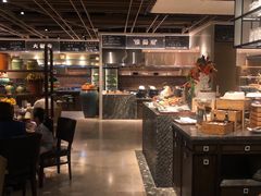 自助取餐区-金海湾自助餐厅(金陵饭店)