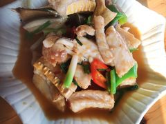 -黄记四更烤乳猪店