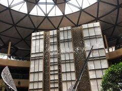 -上海滴水湖皇冠假日酒店