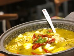 -渝是乎酸菜鱼(龙旗购物中心店)