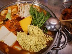 部队火锅-富乐满韩国正宗炸鸡韩国料理(虹泉路店)