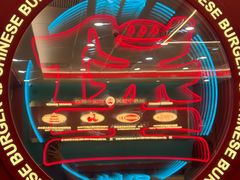 -塔斯汀中国汉堡(徐汇汇京广场店)