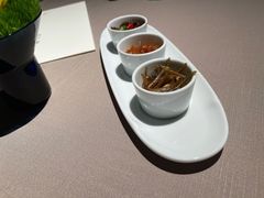 餐前小凉菜三样-荣轩(新荣记环球金融中心店)