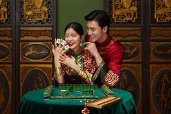 -雪中彩影婚纱摄影·微光艺术中心