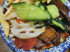 素拼盘-老西安韩记三鲜煮馍(四府街店)