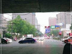 -吴山路夜市
