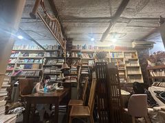 -斯多格书乡(北京大学畅春园店)