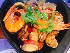 -农家霸王地锅鸡(国顺东路店)