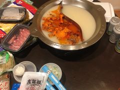 -DaLongYi Hot Pot 大龙燚火锅