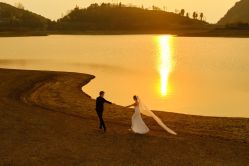 -AOROA·奥洛拉婚纱摄影·旅拍·礼服