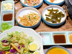 -明洞阿姨·韩式酱蟹烤肉·创意料理(三元桥店)