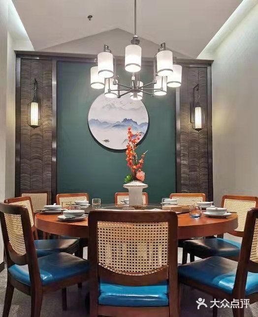相遇半路·精品江西菜(华为湖畔花园店)大堂图片
