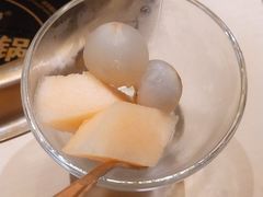 -余欢领鲜火锅(新街口店)