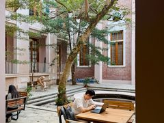 -香港大学