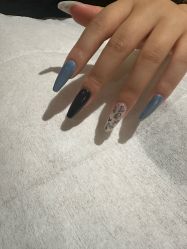 -刘娟美甲沙龙