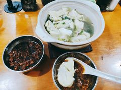 砂锅馄饨-吴淞老街砂锅馄饨(北兴路店)