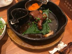 个旧烤猪蹄-云海肴·汽锅鸡·云南菜(广安门天虹店)