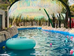 -黄河谷马拉湾海浪浴场