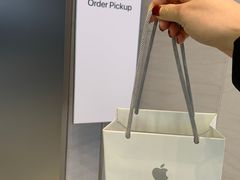 -Apple零售店(华贸购物中心店)