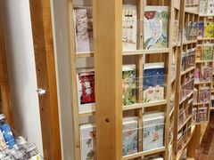 -猫的天空之城概念书店(杭州南宋御街店)