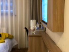 -华驿酒店(北京五棵松301医院店)