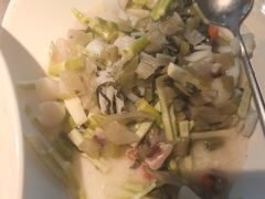 -吴越荣记苏州菜·松鼠桂鱼100%活鱼现做(斜塘老街店)