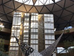 -上海滴水湖皇冠假日酒店