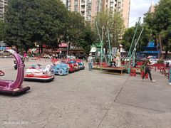 -领尚沃尔玛购物广场(大岭山玉屏路分店)