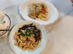 -明本湛江鸡•海鲜小厨(陈家祠店)