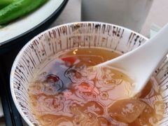 银耳羹-尚一汤·粤菜海鲜(环球港店)