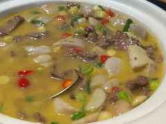 -头上红煨盐鸡·非遗院子餐厅
