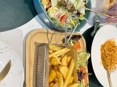 -ins森林童话餐厅coffee&bistro