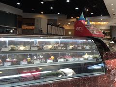 -85度C(生甜甜圈研究工坊·上海平凉店)