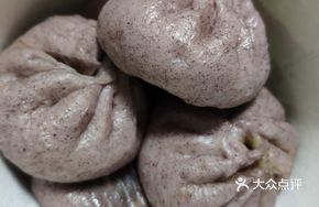 Original Steamed Pork Dumplings
