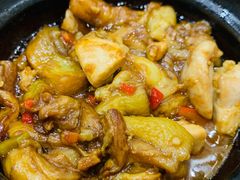 咸鱼鸡粒茄子煲-熠盛粤味(永康路店)