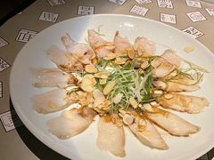 薄切鲜鱼片-穹六人间 people 6(岳阳路店)