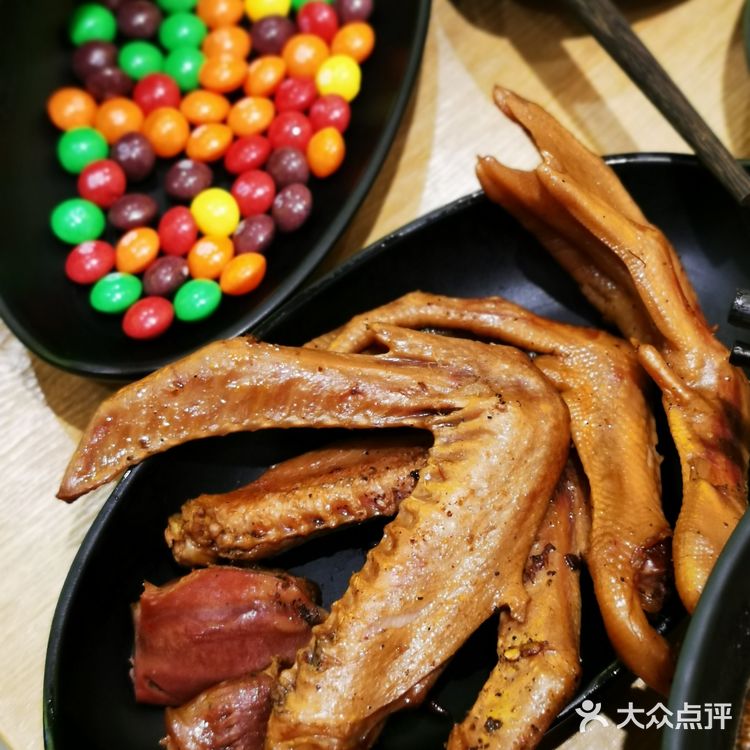 图2就是炸蛋，挺大挺厚一个，只卖3块