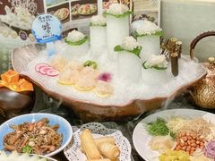 -得意咚瓜·顺德鱼生·冬瓜火锅(深圳首店)