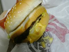 狠霸王牛堡-汉堡王(保定万博广场店)