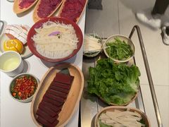 -左庭右院鲜牛肉火锅(苏州中心店)