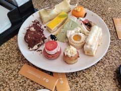 -怡咖啡海鲜自助餐厅(浦东香格里拉店)