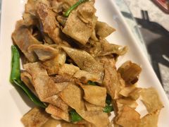 腊肉炒豆丝-莲餐厅·湖北菜·潜江小龙虾店(愚园路店)