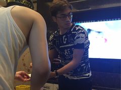 -缤纷KTV(东方新城店)