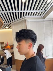 -MARTIN'S BARBER SHOP男士理发馆