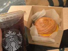 -星巴克(上海长宁来福士1F店)