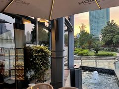 -MONICH牛排融合餐厅(和义大道购物中心店)